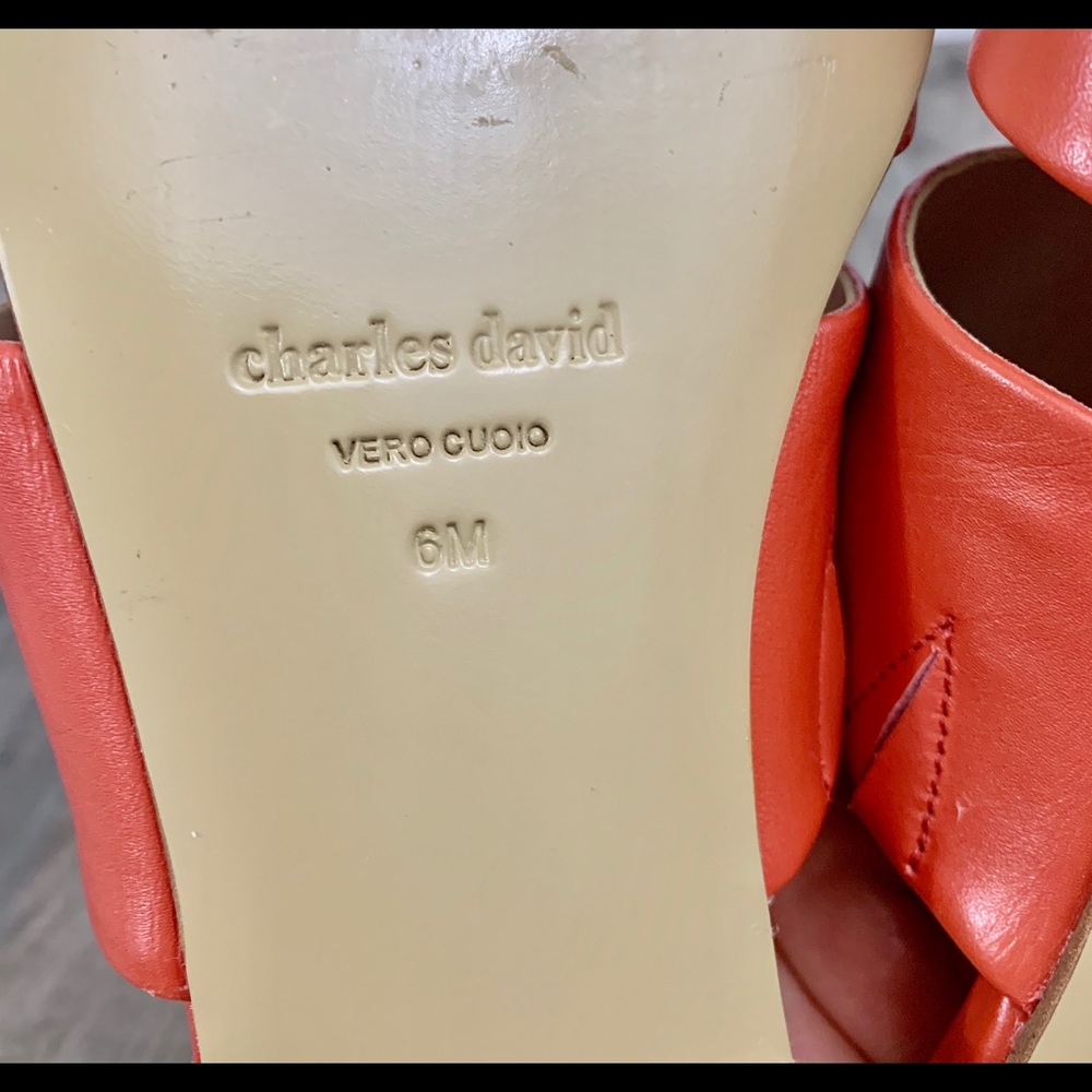 NWOT Charles Davids coral leather sandal.  Size 6M - Picture 6 of 8